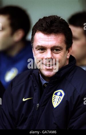 Soccer - FA Barclaycard Premiership - Newcastle United v Leeds United. Leeds United's Manager David O'Leary all smiles at Newcastle United Stock Photo