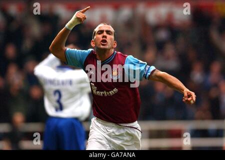 West Ham United's Paolo Di Canio celebrates after scoring the opening goal against Leicester City Stock Photo