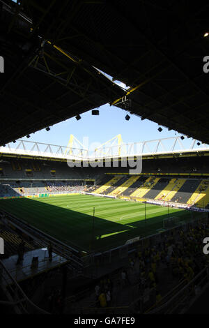 Soccer - German Bundesliga - Borussia Dortmund v MSV Duisburg - Signal Iduna Park Stock Photo