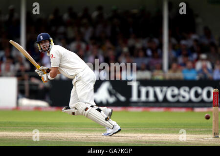 Cricket - npower Second Test - England v India - Day Four - Trent Bridge. England's Kevin Pietersen in action Stock Photo