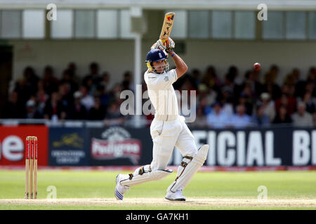 Cricket - npower Second Test - England v India - Day Four - Trent Bridge. England's Kevin Pietersen in action Stock Photo