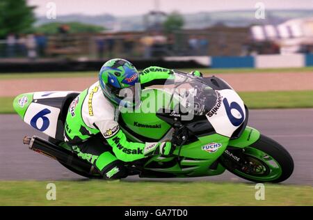 Motor Racing - Corona Extra Supersport World Championship - Donnington Park. Ian Macpherson, Kawasaki Stock Photo