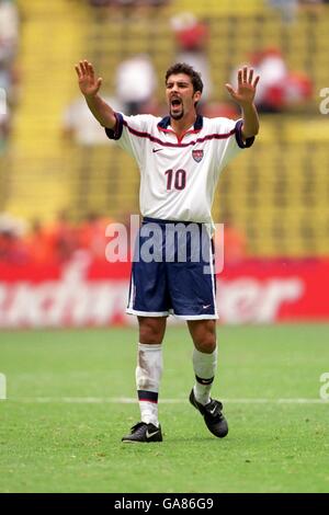Soccer - Confederations Cup Mexico 1999 - USA v Mexico Stock Photo