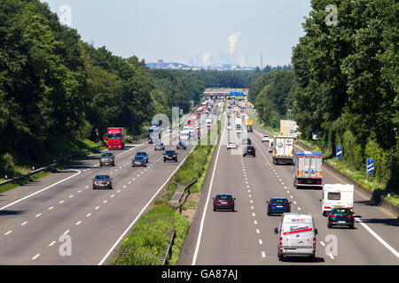 Europe, Germany, North Rhine-Westphalia, Roesrath, traffic on the autobahn A 3 near Roesrath in direction Cologne. Stock Photo