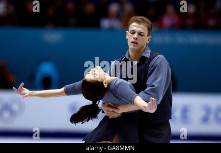 Winter Olympics - Salt Lake City 2002 - Figure Skating - Pairs Free Programme. Jamie Sale and partner David Pelletier on their way to a Silver medal in the pairs figure skating Stock Photo