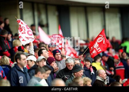 Soccer - AXA FA Cup - Quarter Final - Middlesbrough v Everton. Middlesbrough fans cheer on their team Stock Photo