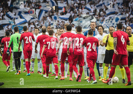 Copenhagen, Denmark. August 3rd 2016. The players of the two teams great each other at the UEFA Champions League qualification match between FC Copenhagen and FC Astra Giurgiu at Telia Parken. FC Copenhagen won the match 3-0 and a through to the play-off round. © Samy Khabthani/Alamy Live News Stock Photo