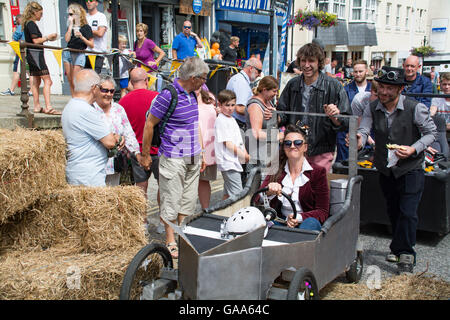 Penzance, Cornwall, UK. 5th August 2016. Steampunk soapbox derby at Penzance, starts a day of festivities culminating in the transformation of the giant 'Man Engine' later on in the day. Credit:  Simon Maycock/Alamy Live News Stock Photo
