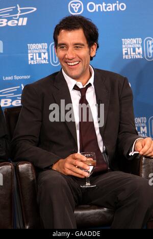 Clive Owen during a press conference for new film Elizabeth:The Golden Age at the Sutton Hotel in Toronto, Canada, during the Toronto International Film Festival. Stock Photo