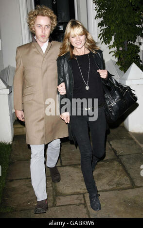 Supermodel Kate Moss spotted with a new hairstyle leaving Davinia Taylor's house in St. Johns Wood, London, with her hair stylist James Brown. See PA story SHOWBIZ Moss. Stock Photo