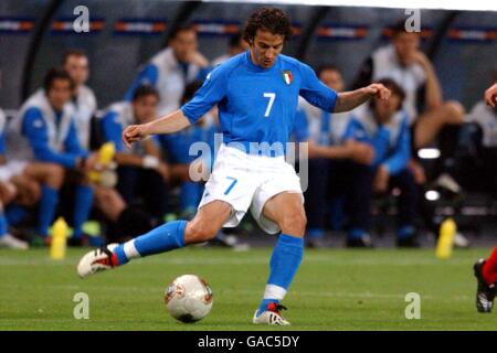 貴重 デルピエロサイン入 2002ワールドカップ公式ボール Del