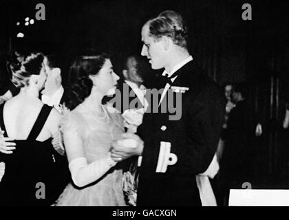 Queen Elizabeth II - Dancing - British Royalty. June 14, 1946. (Photo by  Sport & General Press Agency Limited Stock Photo - Alamy