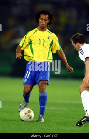 Brazil shops 2002 Ronaldinho #11 size Medium (223)