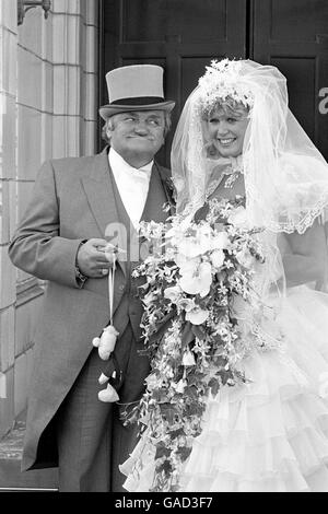 Weddings - Les Dawson and Tracey Roper Stock Photo