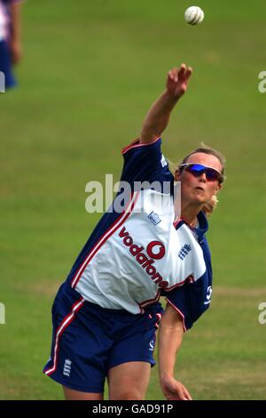 Cricket - Women's International Friendly - New Zealand v England. England's Laura Newton Stock Photo