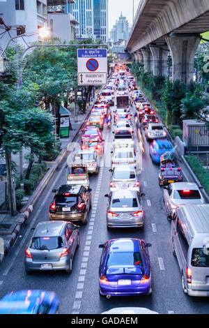 Traffic on the Sukhumvit road in Bangkok Stock Photo
