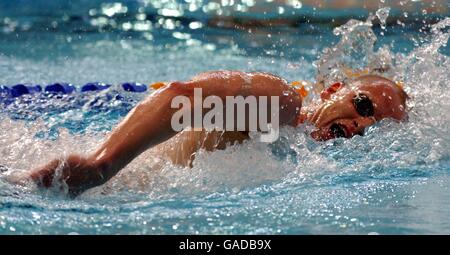 Scotland's Graeme Smith swims into second place and a Silver Medal in the Men's 1500m Freestyle Final Stock Photo