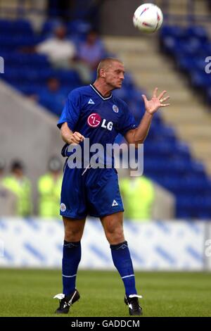 Soccer - Friendly - Leicester City v Athletic Bilbao. Leicester City captain Matt Elliott heads the ball Stock Photo