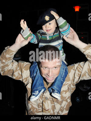 Redcaps return from Iraq tour Stock Photo