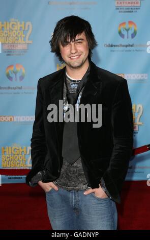 Ryne Sanborn arrives at High School Musical: The Ice Tour at The