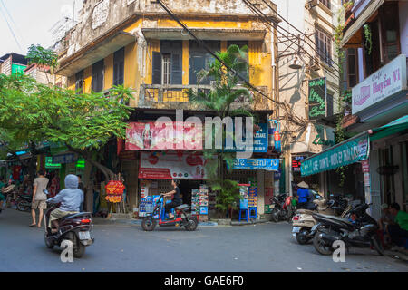 Corner of Dinh Liet and Ngo Trung Yen, Hang Bac, Hoan Kiem, Hanoi, Vietnam Stock Photo