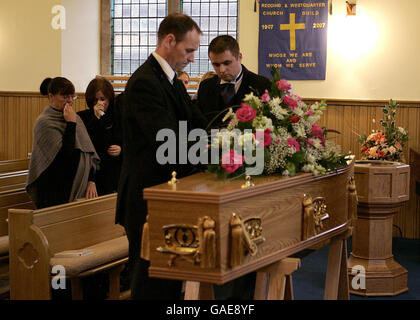 Vicky Hamilton's coffin is placed at the alter inside Redding Parish Church for her funeral service. Stock Photo