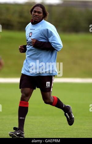 Soccer - FA Barclaycard Premiership - Liverpool Training. Salif Diao, Liverpool Stock Photo