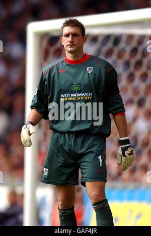 Soccer - FA Barclaycard Premiership - West Bromwich Albion v Fulham. West Bromwich Albion's goalkeeper Russell Hoult Stock Photo