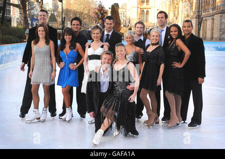 competitors-in-itv-s-dancing-on-ice-from-left-to-right-back-row