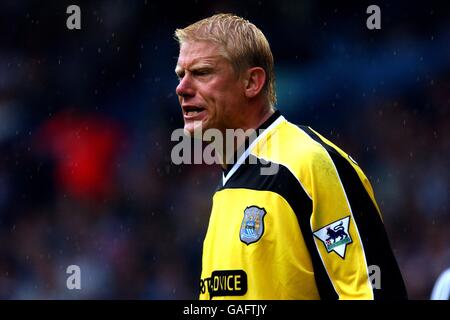 Soccer - FA Barclaycard Premiership - Manchester City v Newcastle United. Manchester City's goalkeeper Peter Schmeichel Stock Photo