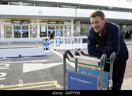 John Smeaton speaks on Glasgow Airport terror attack Stock Photo