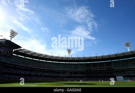 Cricket - 3 Mobile Test Series - First Test - Australia v India - Melbourne Cricket Ground. Australia face India during day one of the boxing day Test between Australia and India at MCG Stock Photo