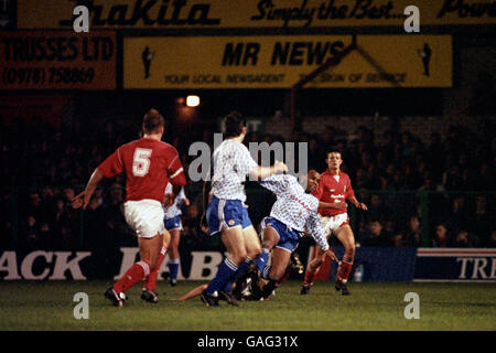 Soccer - European Cup Winners Cup - Round 2 second leg - Wrexham v Manchester United - Racecourse Ground Stock Photo