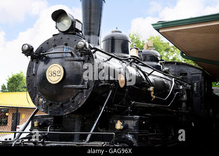 Ole 382 or the Cannonball Engine at the Casey Jones Railway Museum at ...