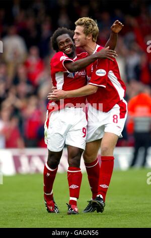 Nottingham Forest's David Johnson celebrates his third and hat trick goal against Grimsby Town with Gareth Williams Stock Photo