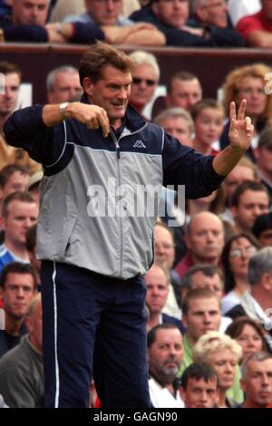 Soccer - FA Barclaycard Premiership - Manchester United v Tottenham Hotspur. Tottenham Hotspur Manager Glenn Hoddle Stock Photo