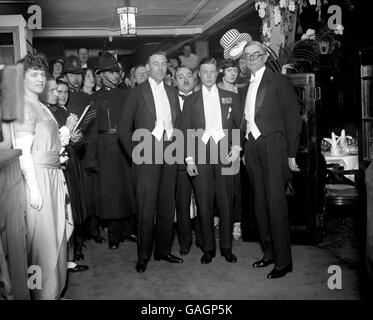 The Prince of Wales attending a ball at the Palais de danse, Hammersmith, in aid of the London Post of the American Legion. Left to right: Colonel Salbot, the Prince of Wales, and George Harvey the American Ambassador, at the ball. Stock Photo