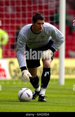 MIKE POLLITT, GOALKEEPER OF ROTHERHAM UNITED FOOTBALL CLUB Stock Photo ...