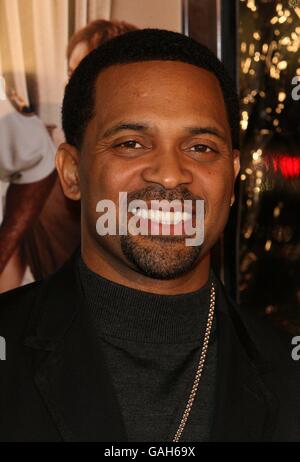 Mike Epps arrives at the premiere of Welcome Home Roscoe Jenkins at the Grauman's Chinese Theatre, Los Angeles. Stock Photo