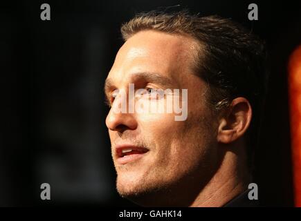 Matthew McConaughey arrives at the premiere for Fool's Gold at the Grauman's Chinese Theatre, Los Angeles. Stock Photo