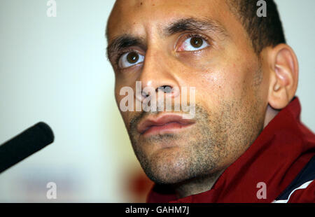 Soccer - England Press Conference - The Grove Hotel. England's Rio Ferdinand Stock Photo