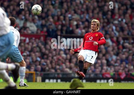 Manchester United's David Beckham takes a free kick against Aston Villa Stock Photo