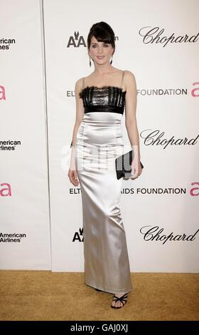 Michele Hicks arrives for the 16th Annual Sir Elton John AIDS Foundation Oscar Party at the Pacific Design Centre in Los Angeles. Stock Photo