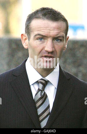 Former world champion boxer Scott Harrison arrives at Glasgow Sheriff Court, where he is charged with assaulting PC Gray of Strathclyde Police on April 22 2006. Stock Photo