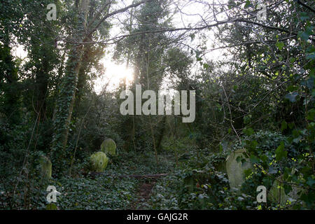 Landmarks - Nunhead Cemetery - Southwark Stock Photo