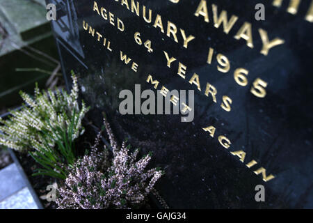 Landmarks - Nunhead Cemetery - Southwark. Headstone at Nunhead Cemetery Stock Photo