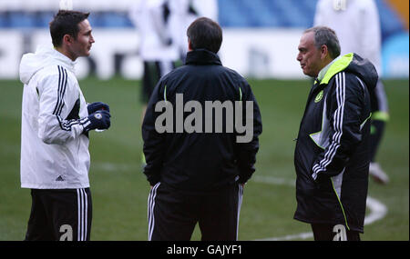 Chelsea's head coach Frank Lampard washes his team during the UEFA ...