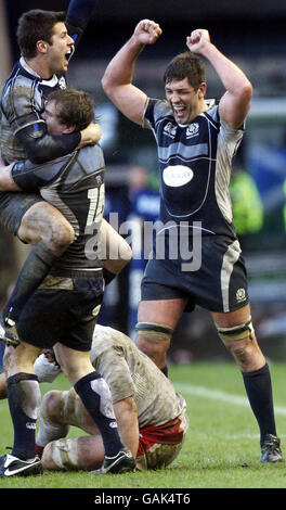 Scotland's players celebrate victory over Australia during the Under 20 ...