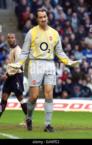 Soccer - FA Barclaycard Premiership - West Bromwich Albion v Arsenal. Arsenal's goalkeeper David Seaman shrugs his shoulders during the game with West Bromwich Albion Stock Photo