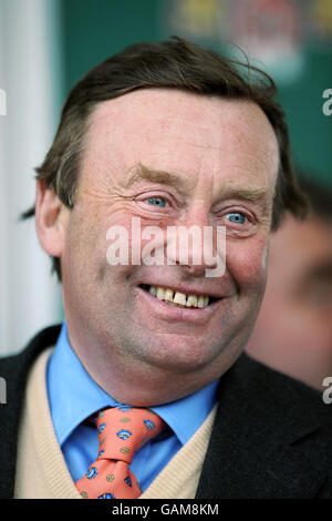 Horse Racing - The 2007 John Smith's Grand National Meeting - Aintree Racecourse. Horse trainer Nicky Henderson Stock Photo